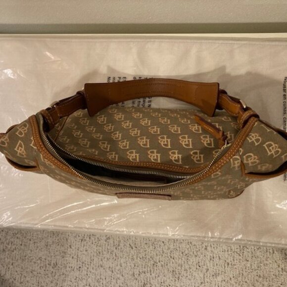 DOONEY & BOURKE Handbag Purse - Picture 6 of 13
